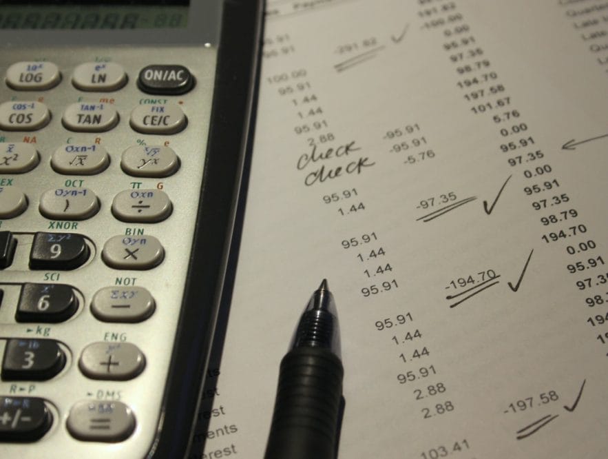 HOW TO AVOID GETTING AN A TO Z CLAIM ON AMAZON AS A SELLER REFUNDS