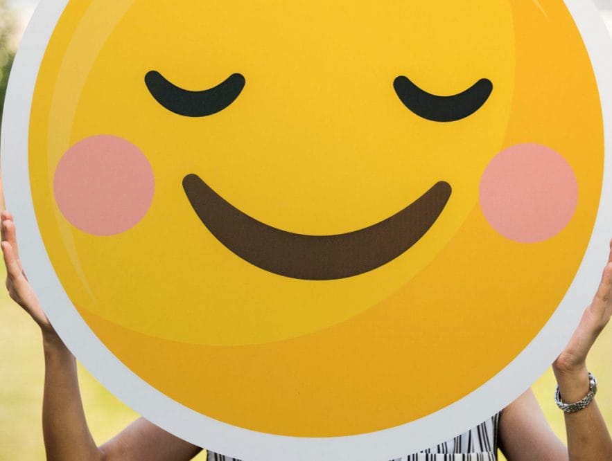 Business Legions - HOW TO MAKE A GREAT FIRST IMPRESSION IN BUSINESS Smile