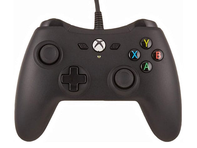 AmazonBasics Xbox One Wired Controller with 9.8′ USB Cable for $19